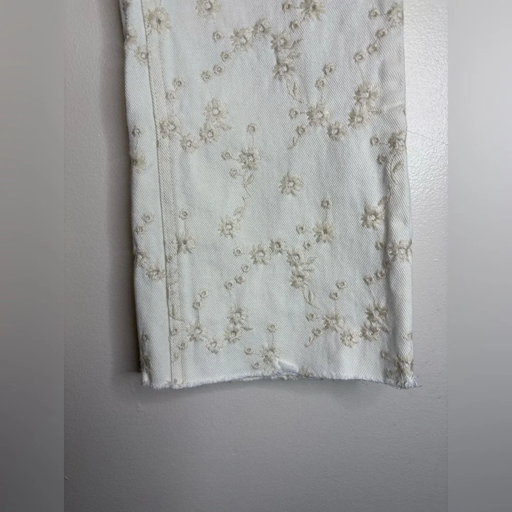 J.Crew‎ Billie Demi Boot Crop Jeans 28 White Embroidered Floral Raw Hem Cotton